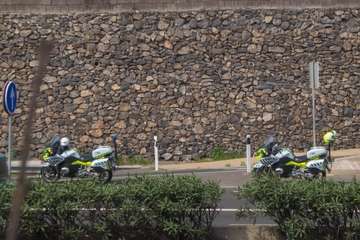  Encomiable servicio de auxilio de una patrulla de la Guardia Civil de Tráfico en Telde/Reportaje Antonio Rico.